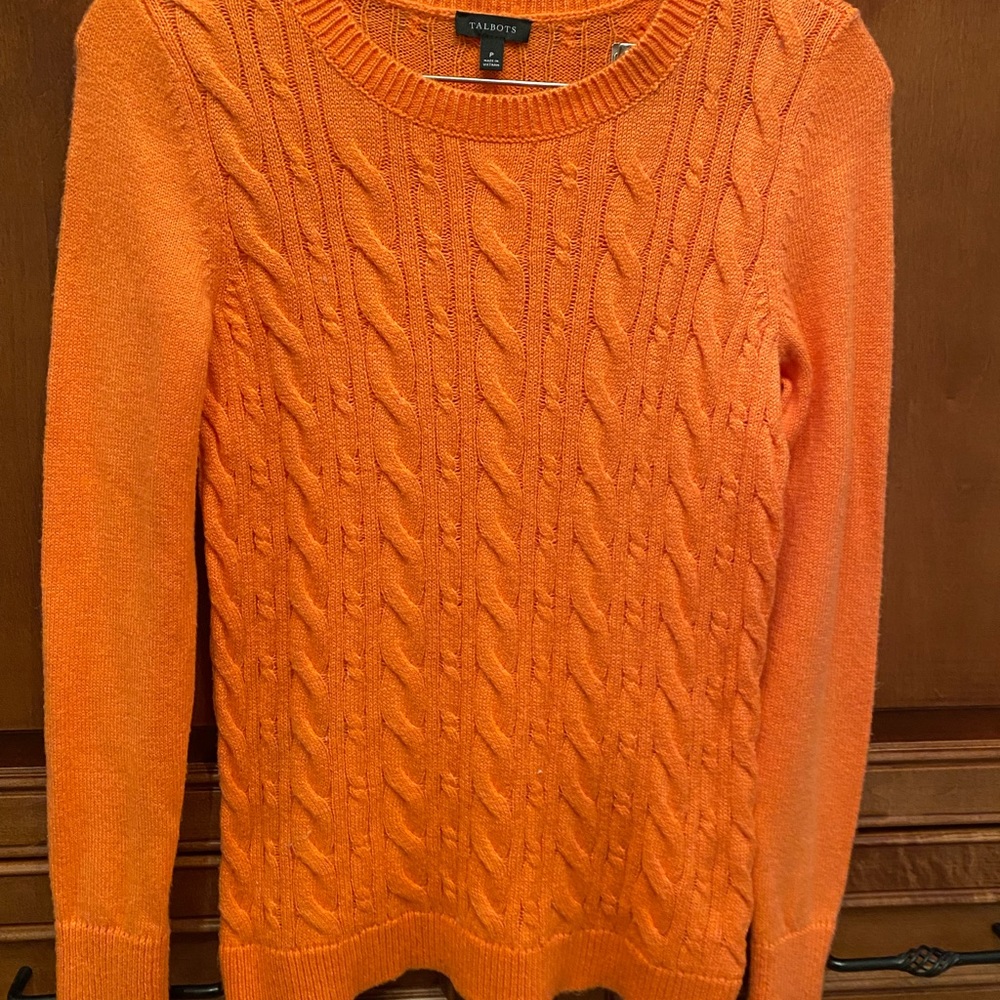 Talbots petite sweater great shape rarely worn